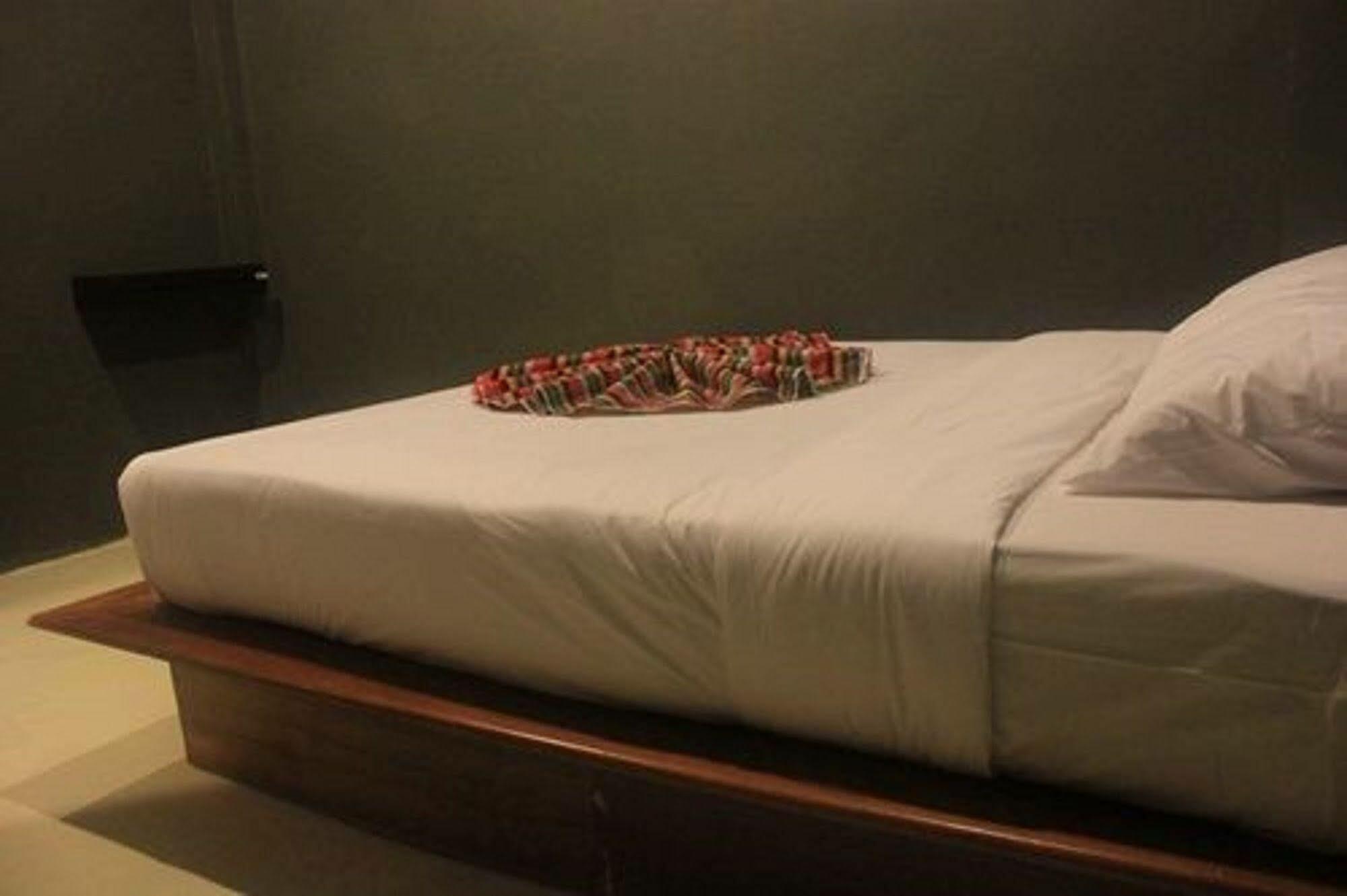 Pi Coco Hostel Plage de Chaweng Extérieur photo